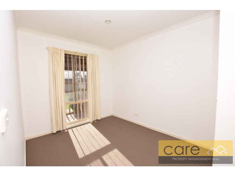 4 Yaraan Court, Hampton Park VIC 3976