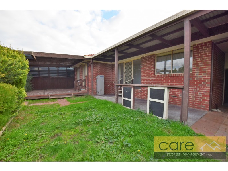 4 Yaraan Court, Hampton Park VIC 3976