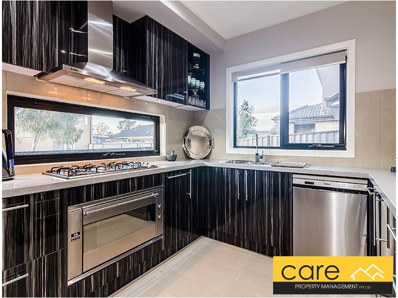 28 ELLIOTT PARADE, Lynbrook VIC 3975