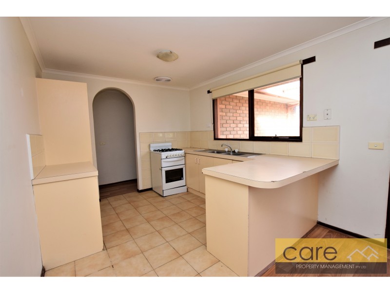 51 Lesley Drive, Hampton Park VIC 3976