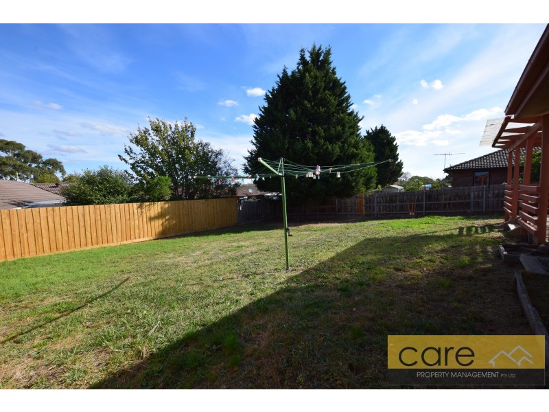 51 Lesley Drive, Hampton Park VIC 3976