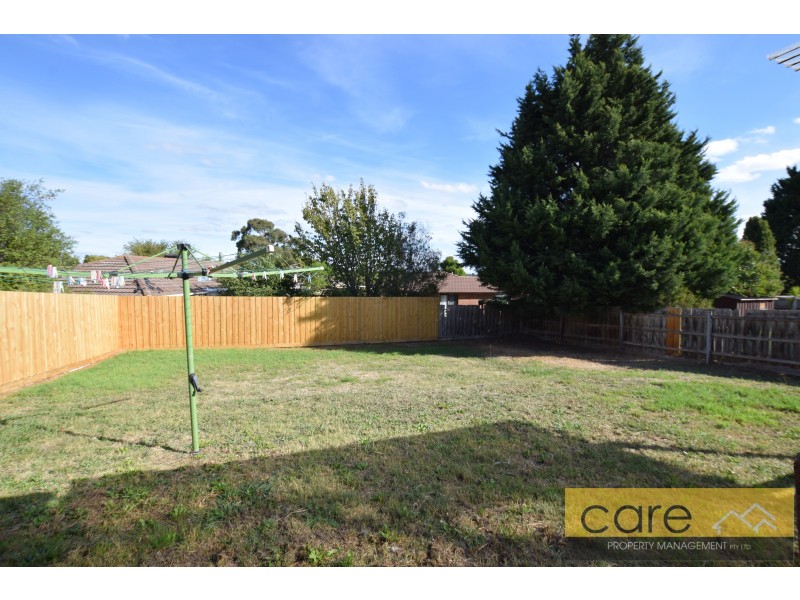 51 Lesley Drive, Hampton Park VIC 3976