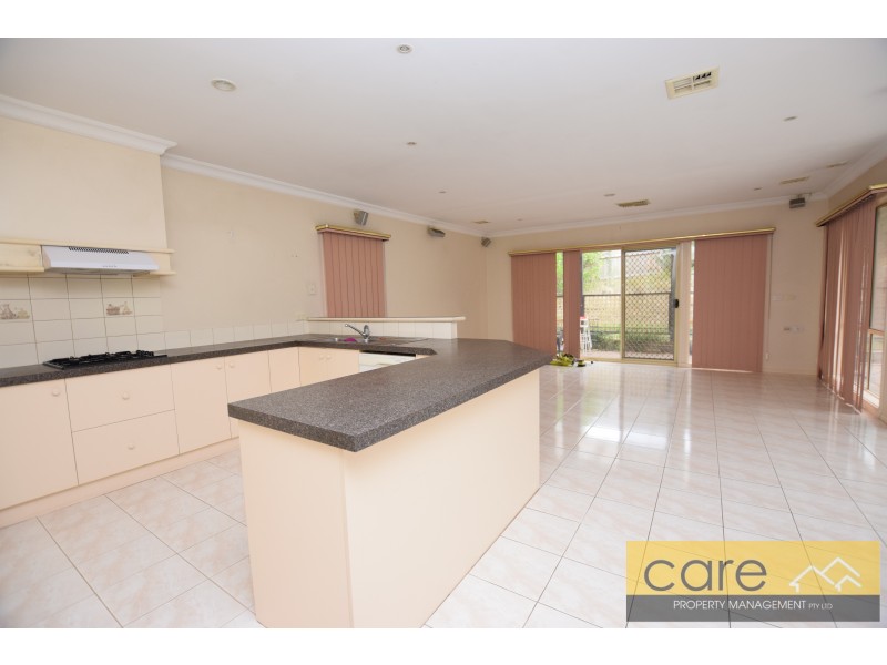 7 KAURI COURT, Hampton Park VIC 3976