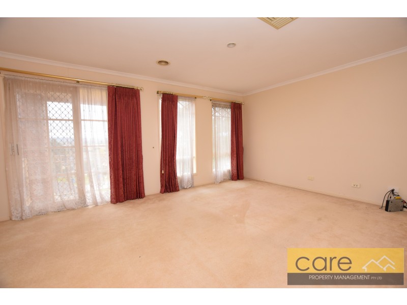 7 KAURI COURT, Hampton Park VIC 3976