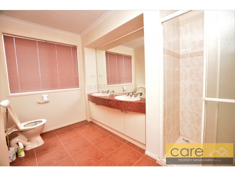 7 KAURI COURT, Hampton Park VIC 3976