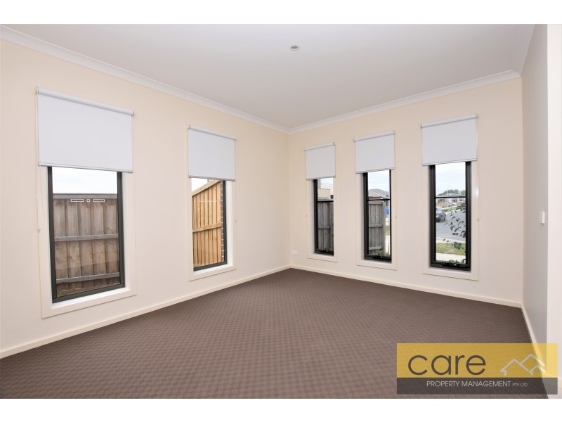 40 HIGHMOUNT DRIVE, Hampton Park VIC 3976