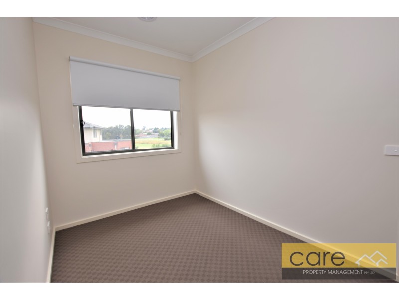 40 HIGHMOUNT DRIVE, Hampton Park VIC 3976