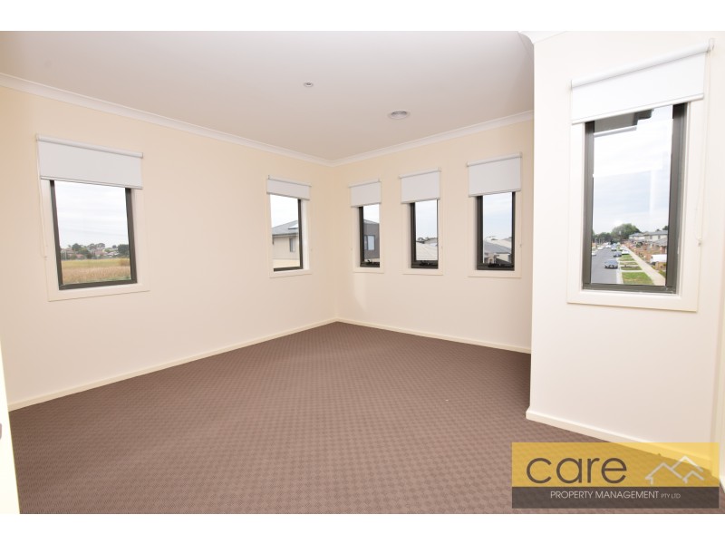 40 HIGHMOUNT DRIVE, Hampton Park VIC 3976