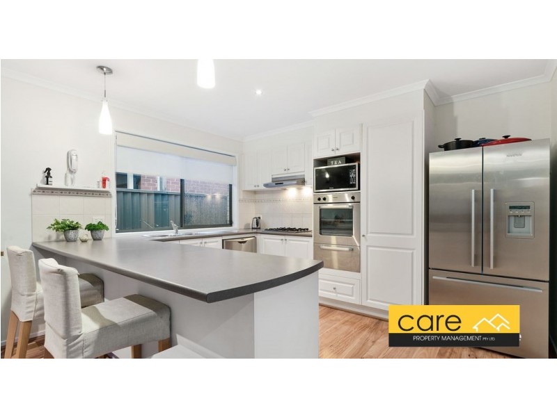 25 IRONBARK CIRCUIT, Pakenham VIC 3810