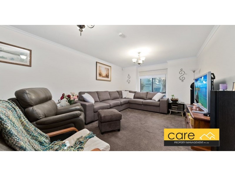 25 IRONBARK CIRCUIT, Pakenham VIC 3810