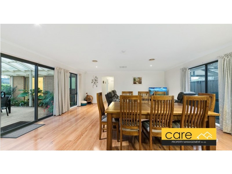 25 IRONBARK CIRCUIT, Pakenham VIC 3810