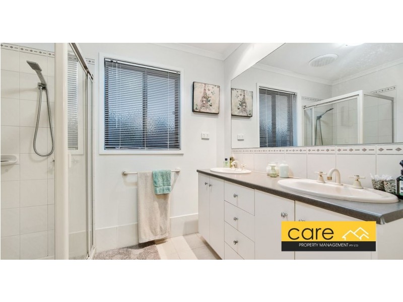 25 IRONBARK CIRCUIT, Pakenham VIC 3810