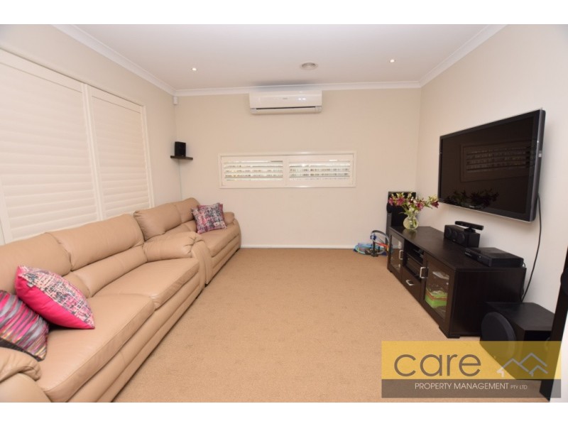 11 McMahon Avenue, Cranbourne North VIC 3977