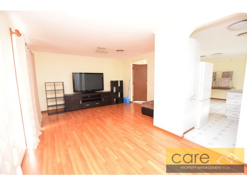 28 Beckington Crescent, Hampton Park VIC 3976