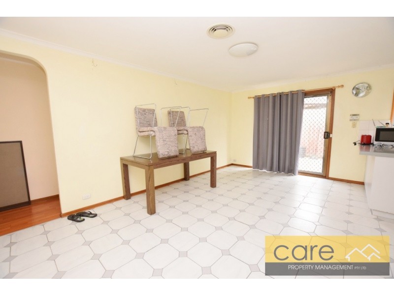 28 Beckington Crescent, Hampton Park VIC 3976