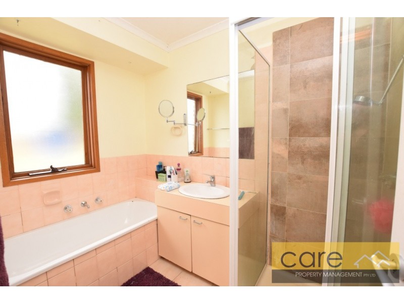 28 Beckington Crescent, Hampton Park VIC 3976