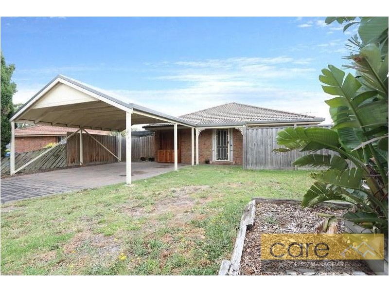 5 Parkes Way, Hampton Park VIC 3976