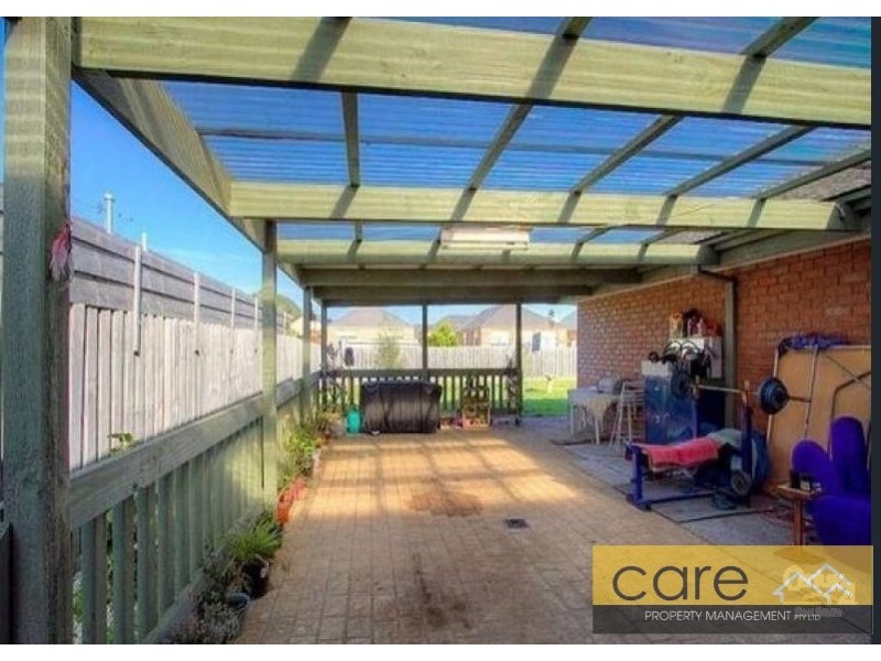 11 Macleod Way, Lynbrook VIC 3975