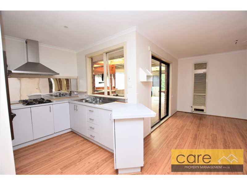 4 FULHAM CLOSE, Hampton Park VIC 3976