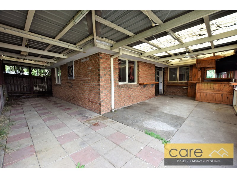 4 FULHAM CLOSE, Hampton Park VIC 3976