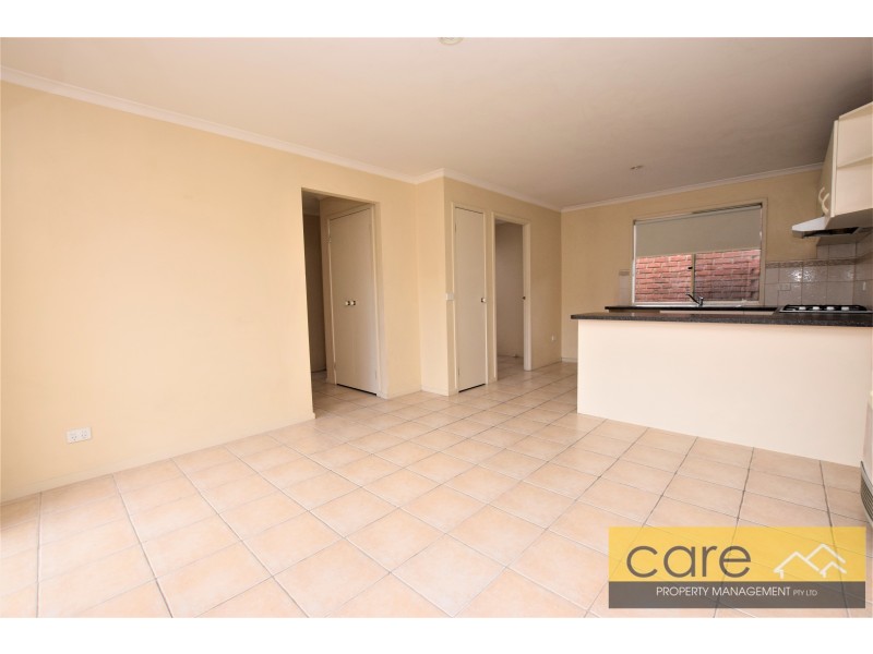 8 The Glade, Hampton Park VIC 3976