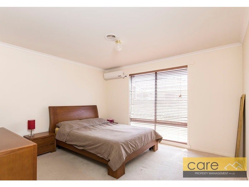 2 Nirringa Drive, Hampton Park VIC 3976