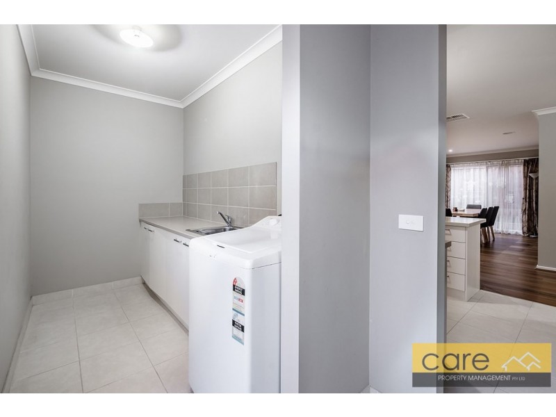 20 CORINDA STREET, Clyde North VIC 3978