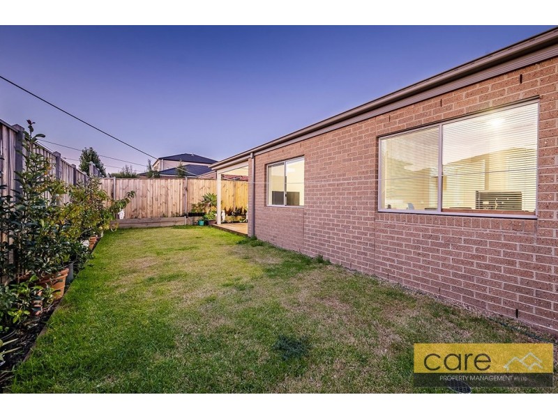 20 CORINDA STREET, Clyde North VIC 3978