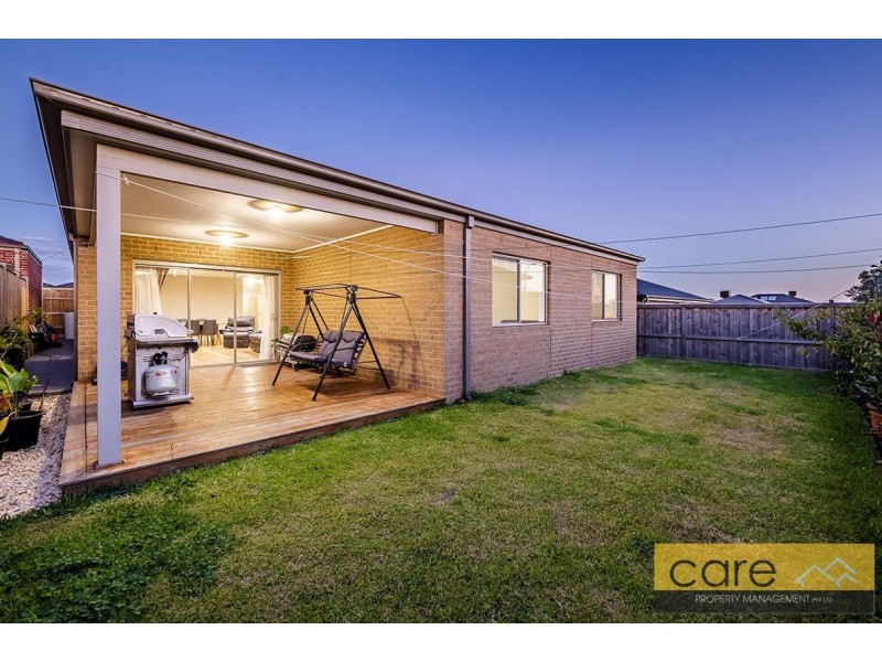 20 CORINDA STREET, Clyde North VIC 3978