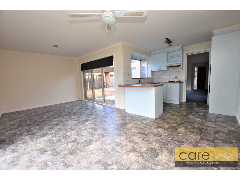 19 Todd Court, Cranbourne West VIC 3977