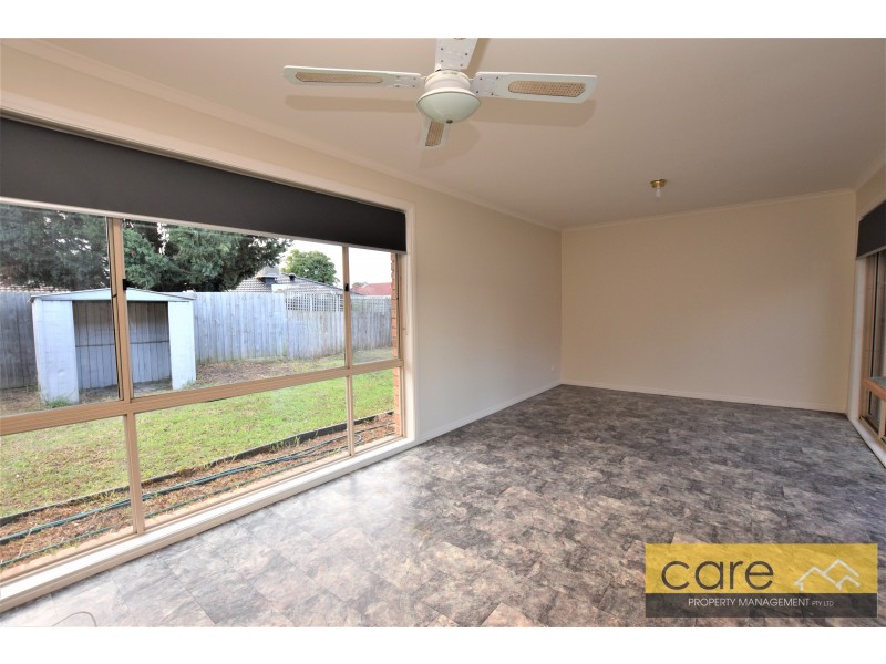 19 Todd Court, Cranbourne West VIC 3977
