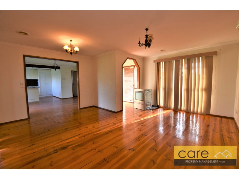 5 Owens Court, Hampton Park VIC 3976