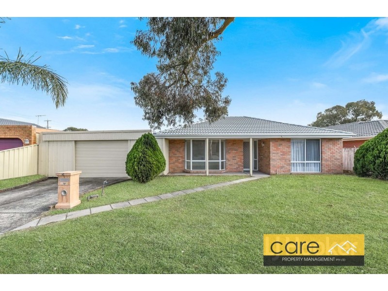5 Belvedere Court, Hampton Park VIC 3976