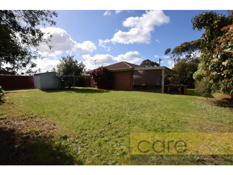 9 Chester Drive, Hampton Park VIC 3976
