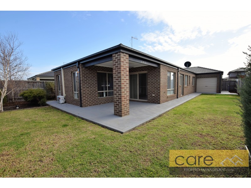 5 Snowy Drive, Lynbrook VIC 3975