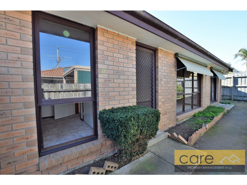 2/137 Fordholm Road, Hampton Park VIC 3976