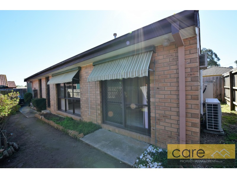 2/137 Fordholm Road, Hampton Park VIC 3976