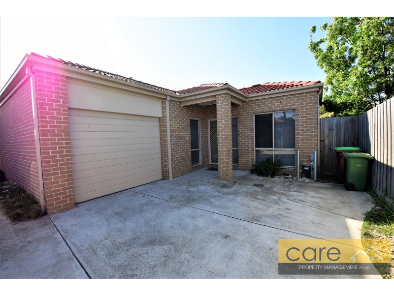 2/70 Greenvalley Crescent, Hampton Park VIC 3976