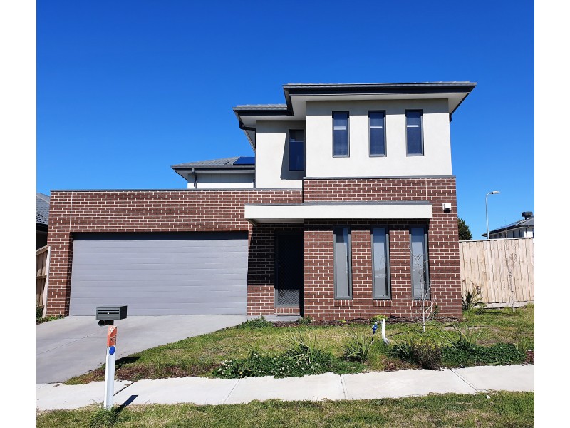 29 Oakman Way, Hampton Park VIC 3976