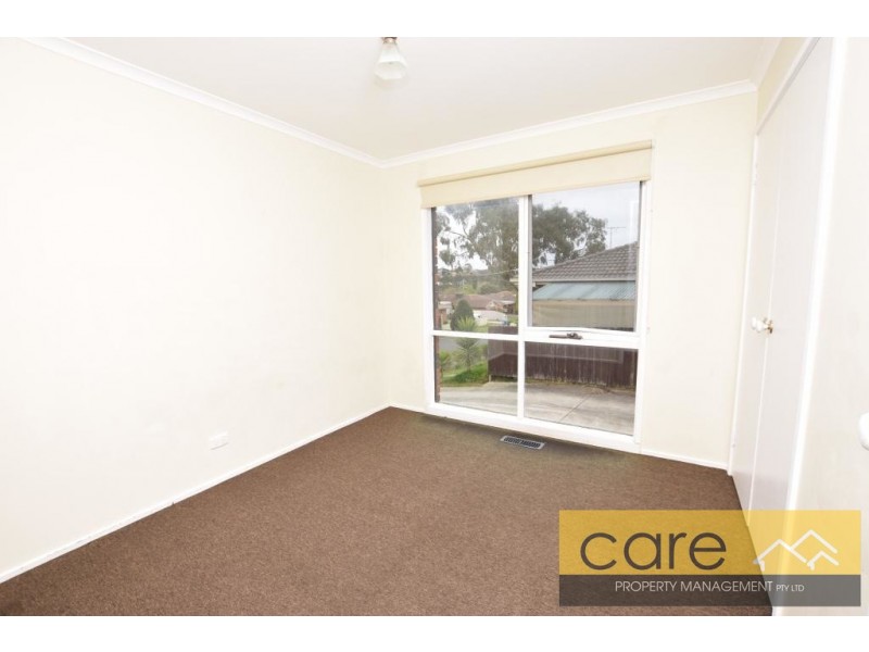 15 Meredith Crescent, Hampton Park VIC 3976