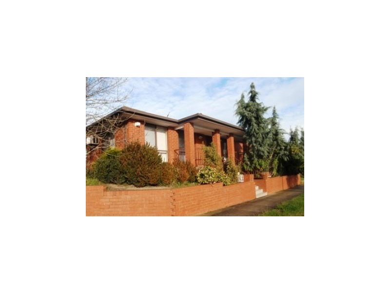 2 Lauren Drive, Hampton Park VIC 3976