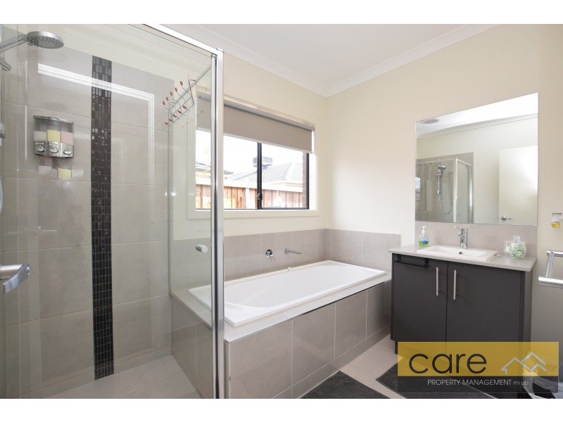 17 Butternut Drive, Lyndhurst VIC 3975