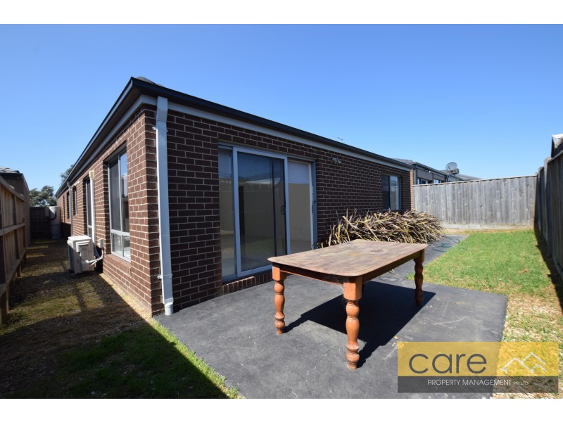 10 Townsend Avenue, Clyde VIC 3978