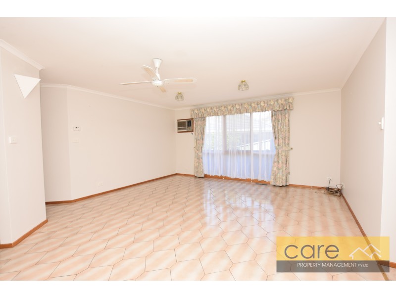 56 Leopold Crescent, Hampton Park VIC 3976