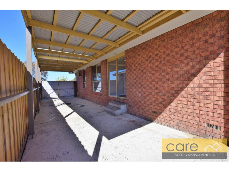 32 Justin Circuit, Hampton Park VIC 3976