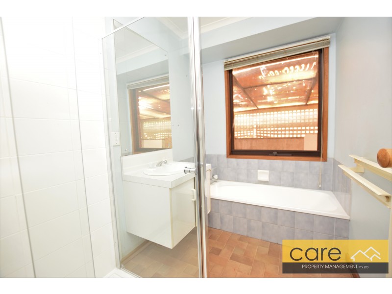 51 Huntington Drive, Hampton Park VIC 3976