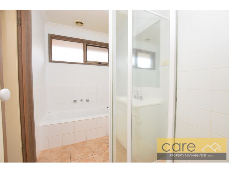 79 Strong Drive, Hampton Park VIC 3976