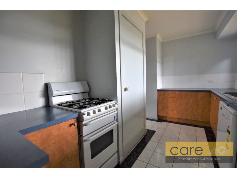 1 Helmsdale Court, Cranbourne West VIC 3977