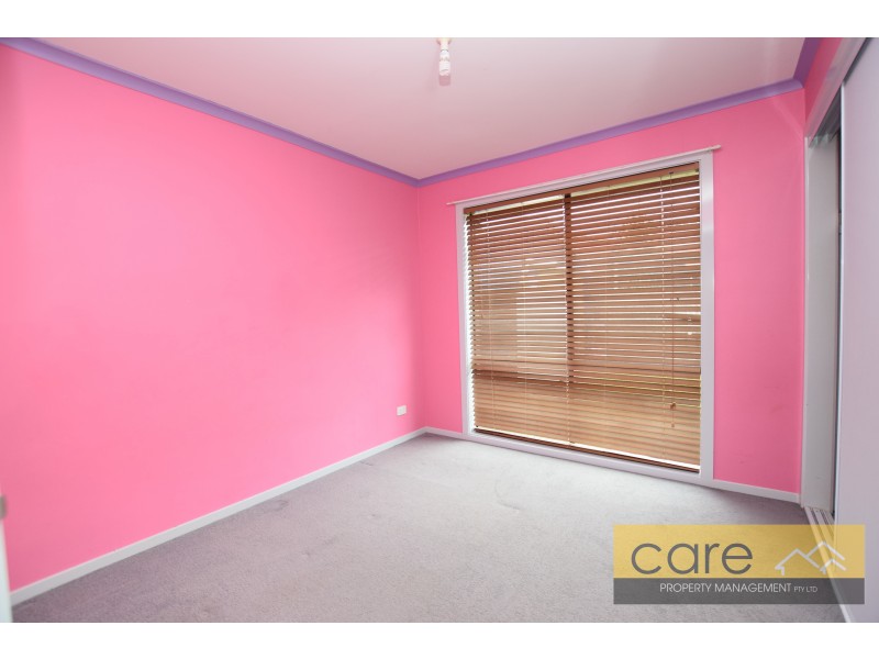 1 Helmsdale Court, Cranbourne West VIC 3977