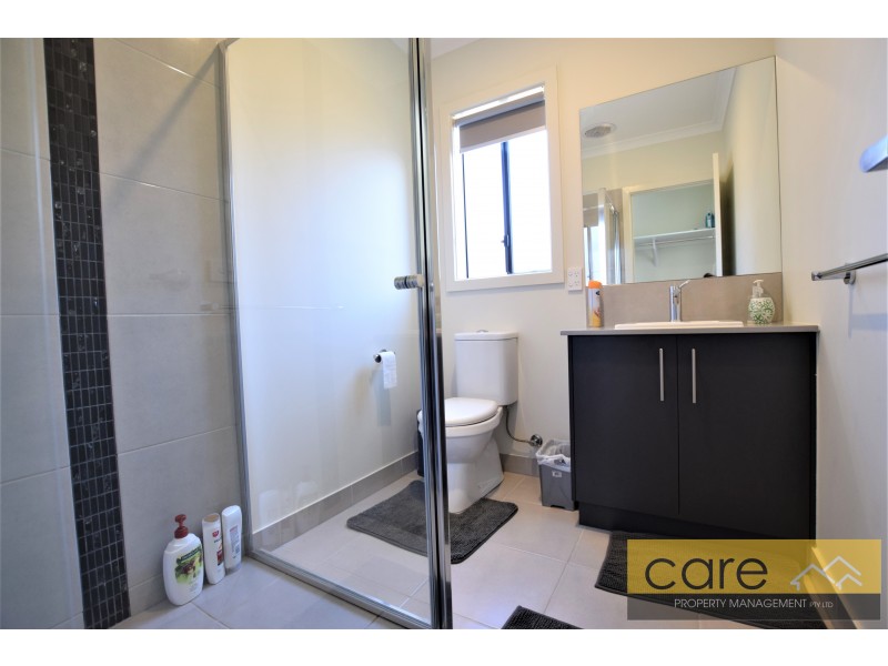 17 Butternut Drive, Lyndhurst VIC 3975